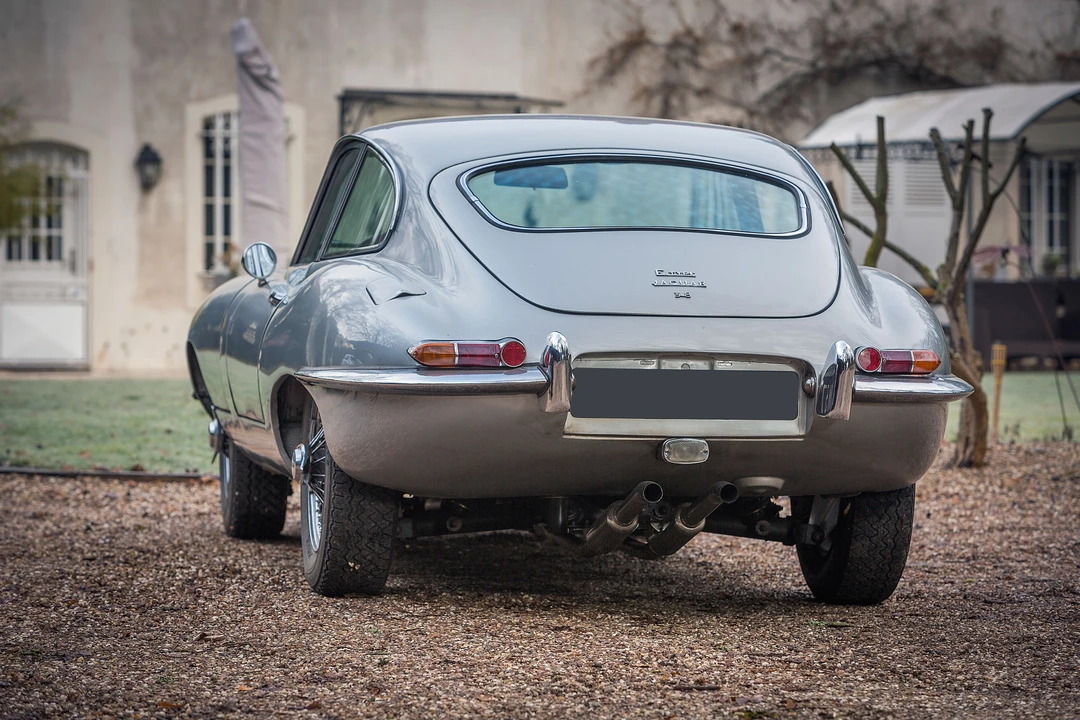 Jaguar E-Type Series 1 - Image 9 of 31