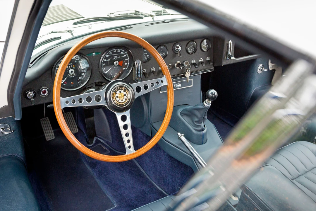 Jaguar E-Type Series 1 - Image 11 of 15