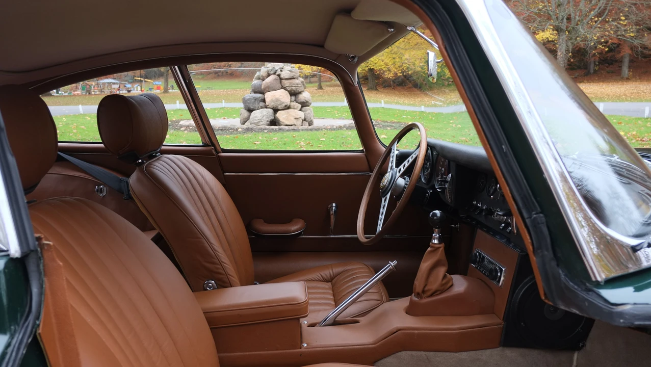 Jaguar E-Type Series 1 - Image 11 of 22