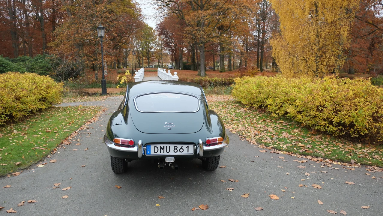 Jaguar E-Type Series 1 - Image 4 of 22