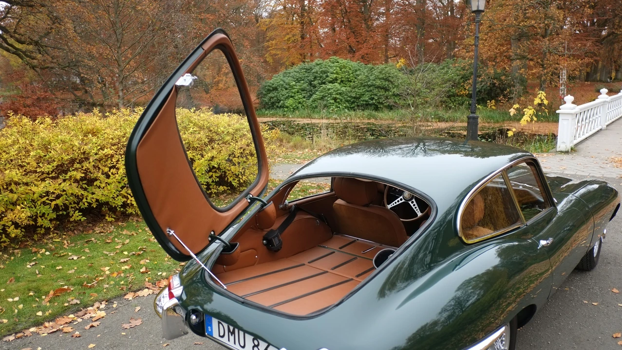 Jaguar E-Type Series 1 - Image 19 of 22