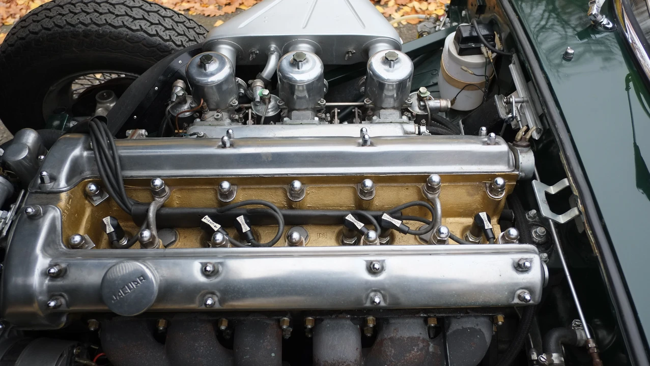 Jaguar E-Type Series 1 - Image 12 of 22