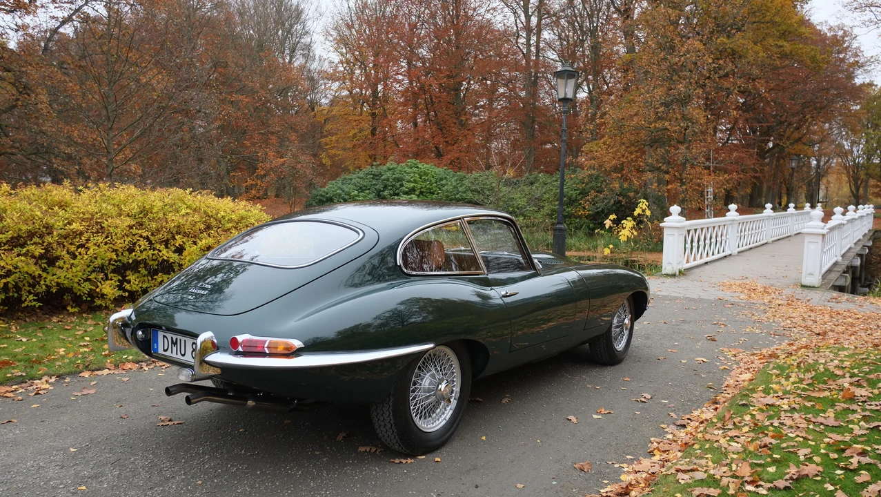 Jaguar E-Type Series 1 - Image 6 of 22