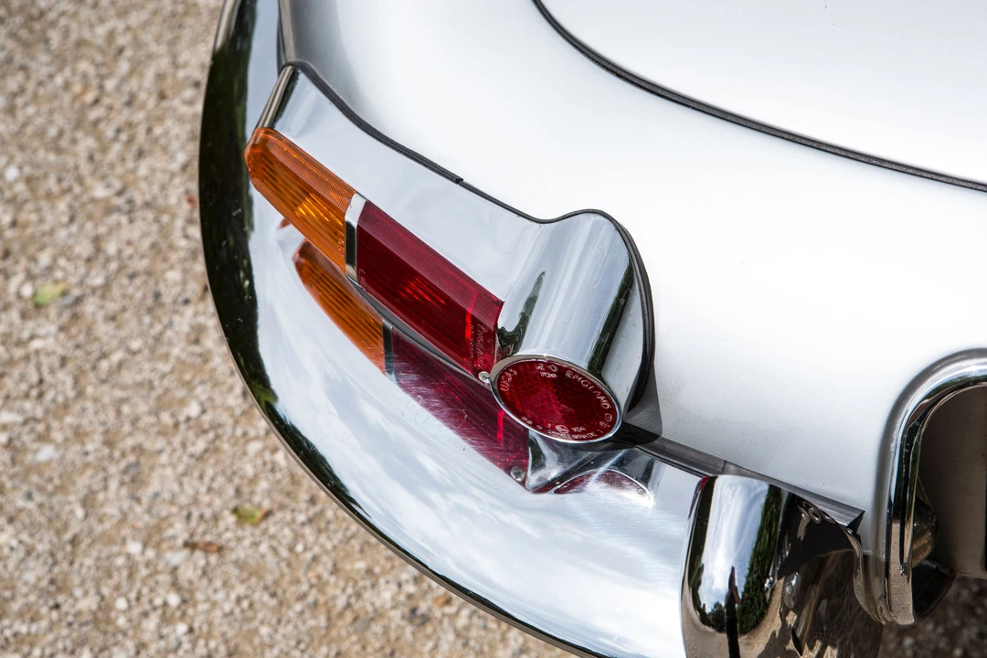Jaguar E-Type Series 1 - Image 19 of 19