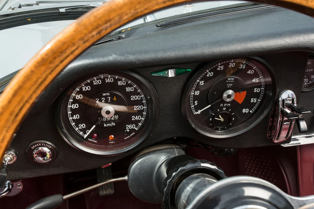 Jaguar E-Type Series 1 - Image 13 of 19