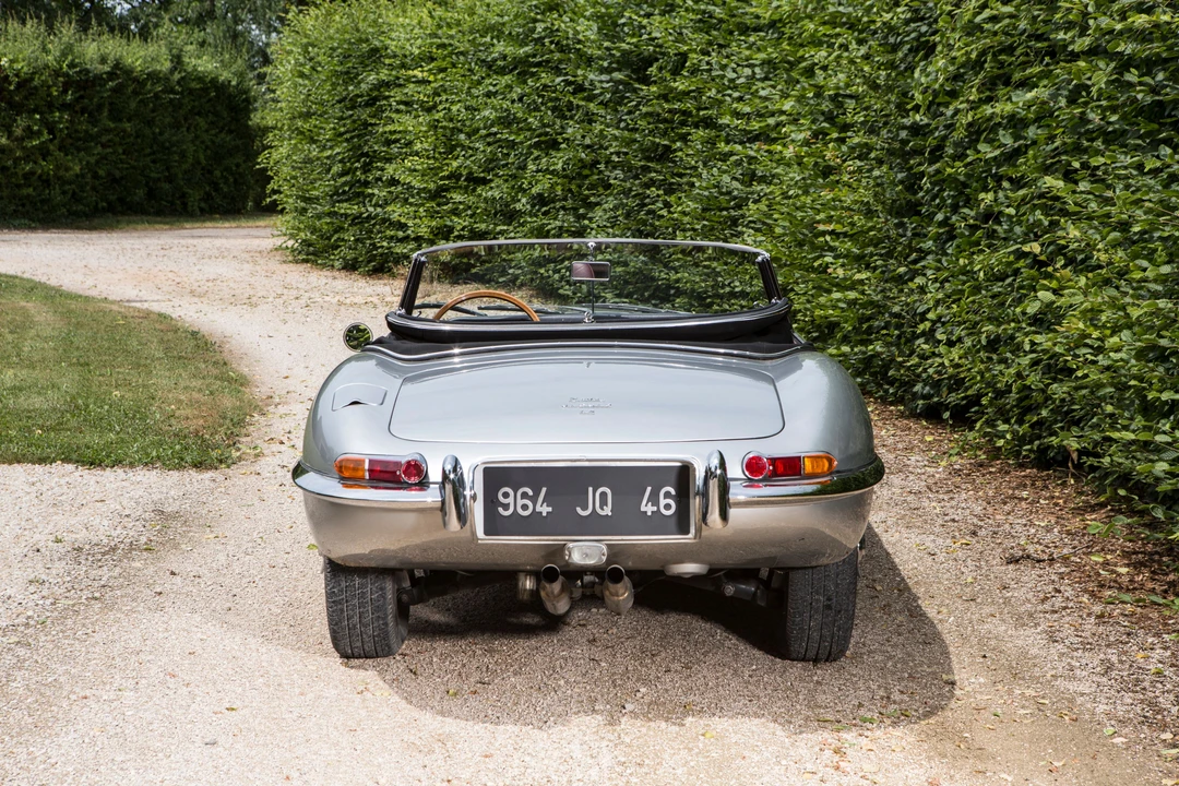 Jaguar E-Type Series 1 - Image 6 of 19