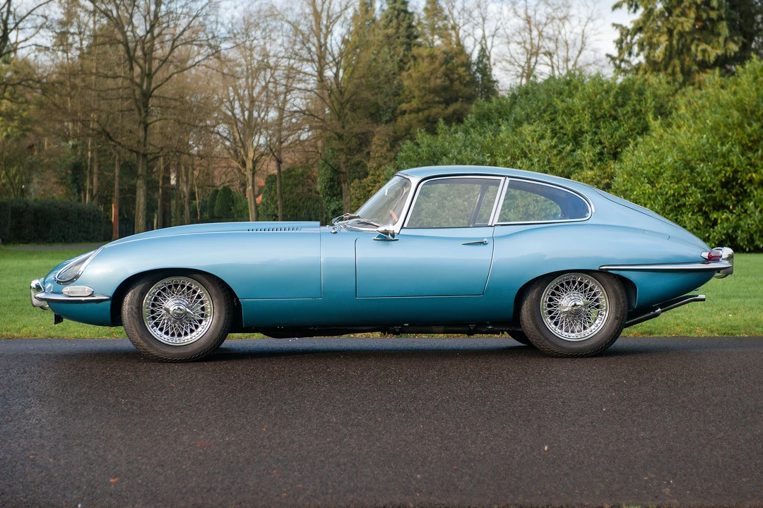 Jaguar E-Type Series 1 - Image 3 of 17