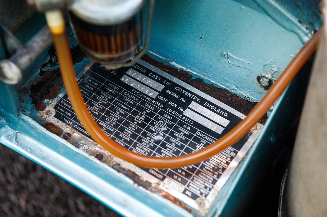 Jaguar E-Type Series 1 - Image 13 of 17