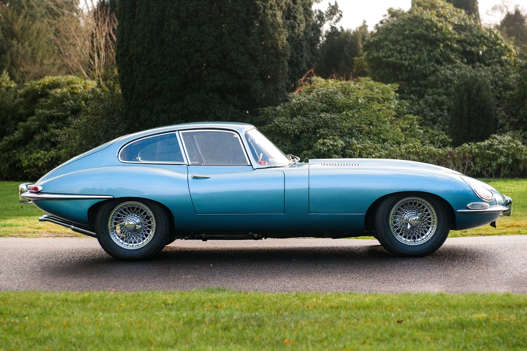 Jaguar E-Type Series 1 - Image 4 of 17
