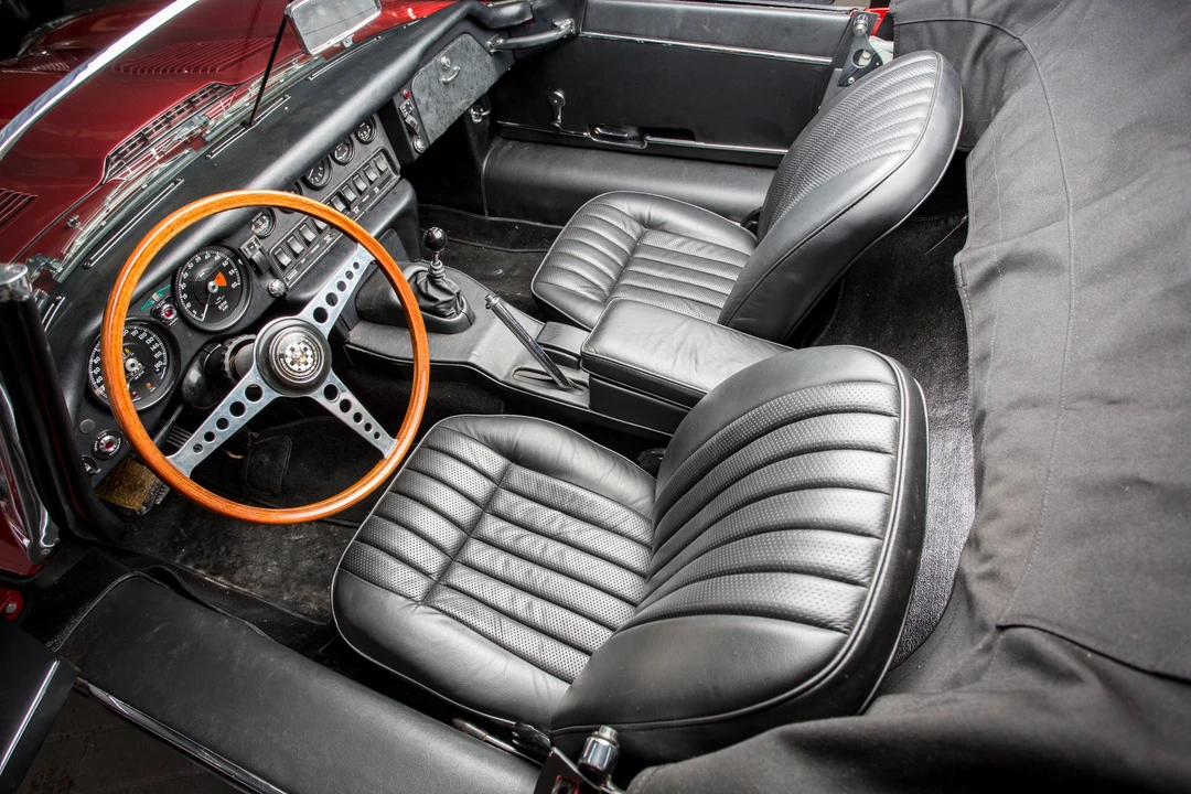 Jaguar E-Type Series 2 - Image 6 of 14