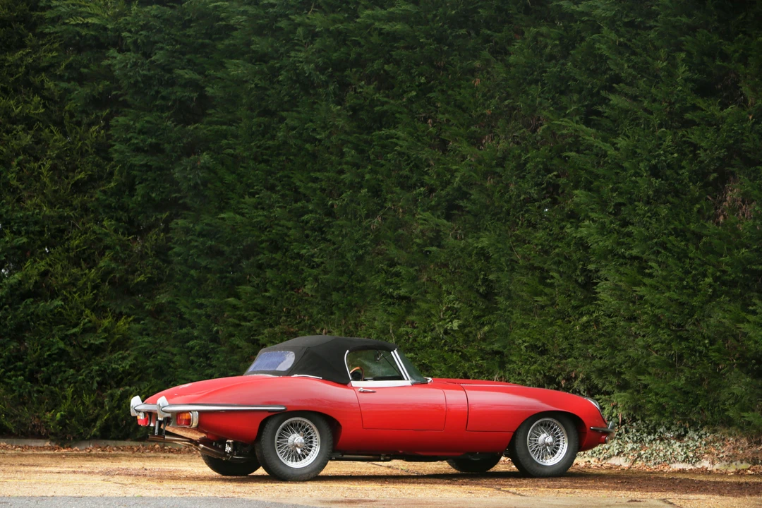Jaguar E-Type Series 2 - Image 3 of 14
