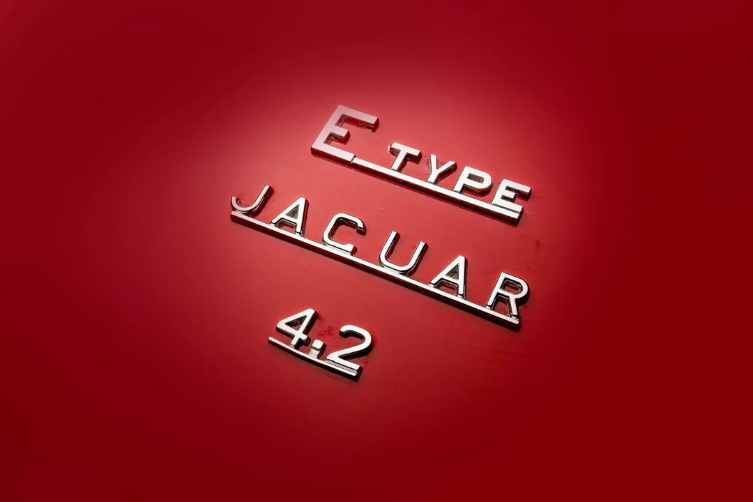 Jaguar E-Type Series 2 - Image 14 of 14