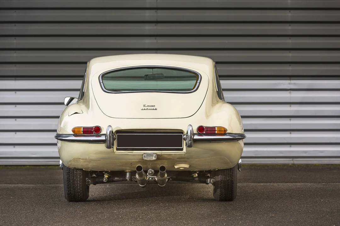 Jaguar E-Type Series 1 2+2 - Image 8 of 30