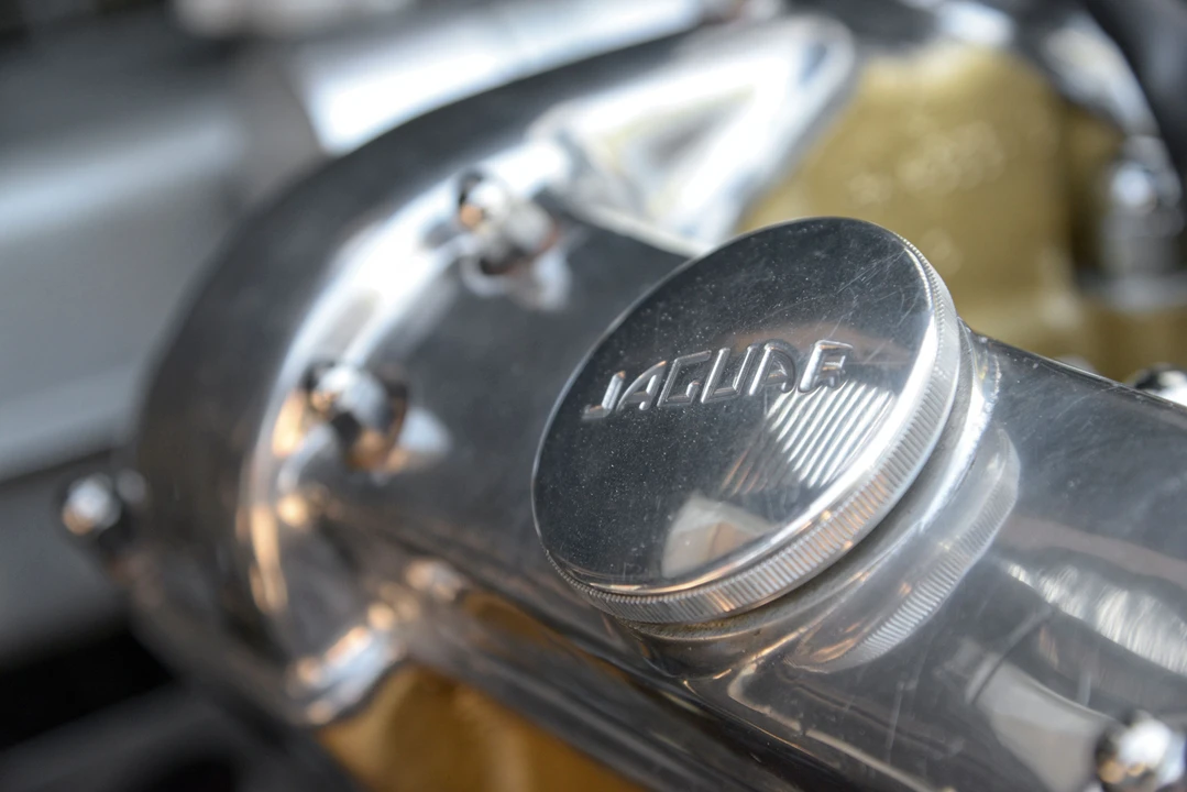 Jaguar E-Type Series 1 - Image 28 of 30