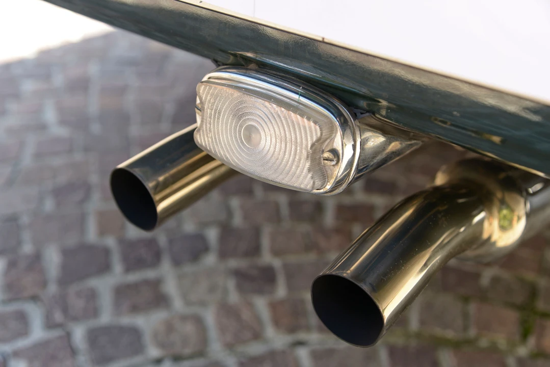 Jaguar E-Type Series 1 - Image 29 of 30