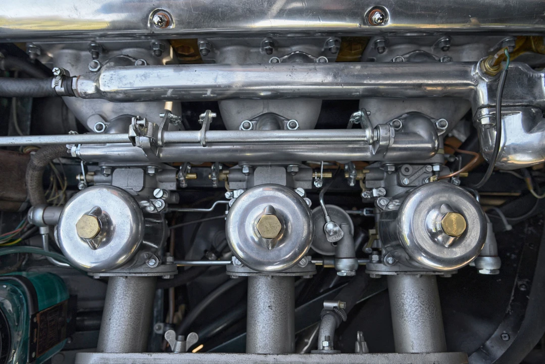 Jaguar E-Type Series 1 - Image 13 of 30