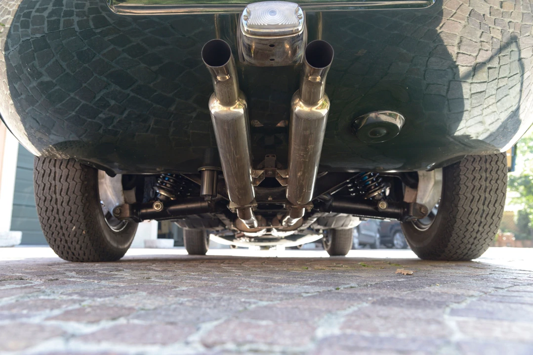Jaguar E-Type Series 1 - Image 17 of 30