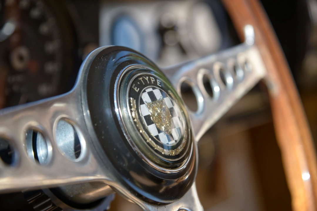 Jaguar E-Type Series 1 - Image 22 of 30