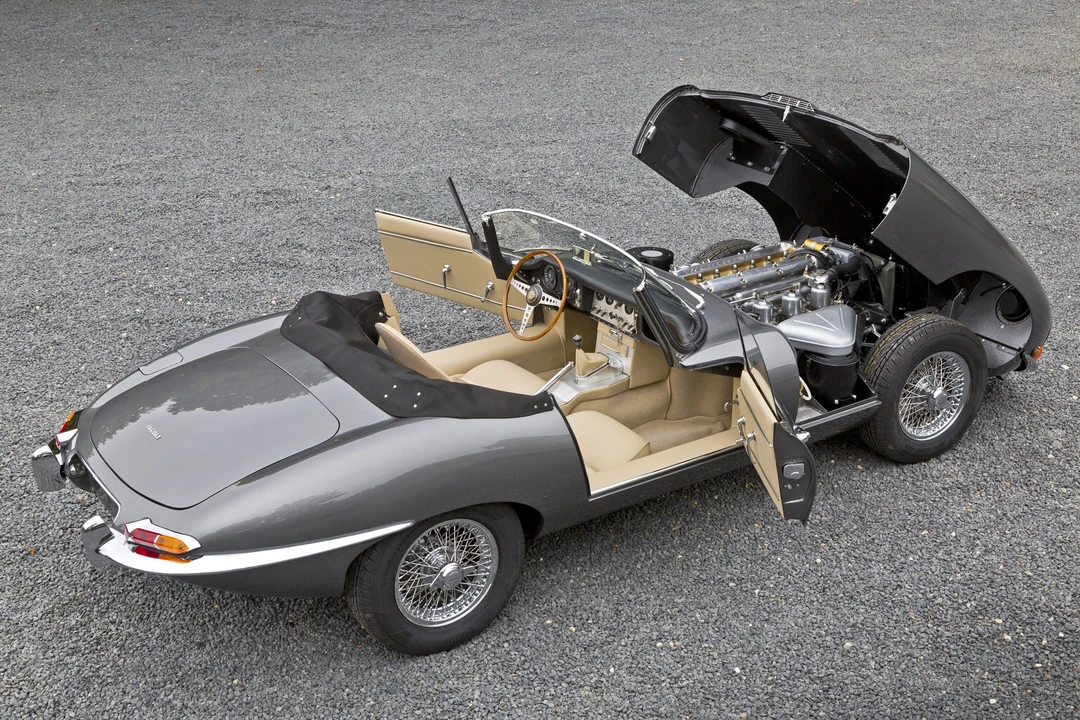 Jaguar E-Type Series 1 - Image 10 of 19