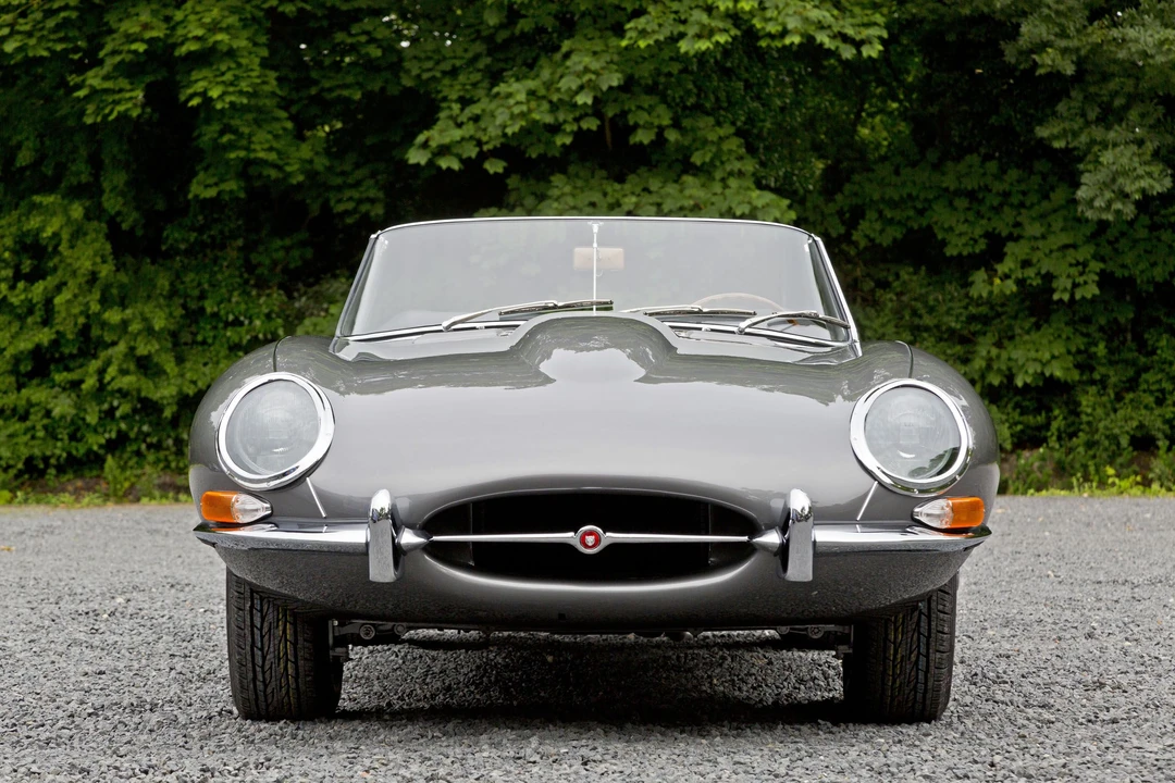 Jaguar E-Type Series 1 - Image 4 of 19