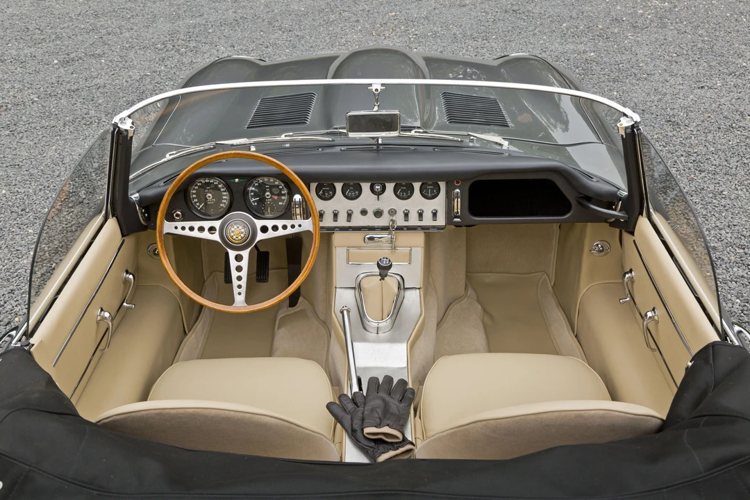 Jaguar E-Type Series 1 - Image 12 of 19