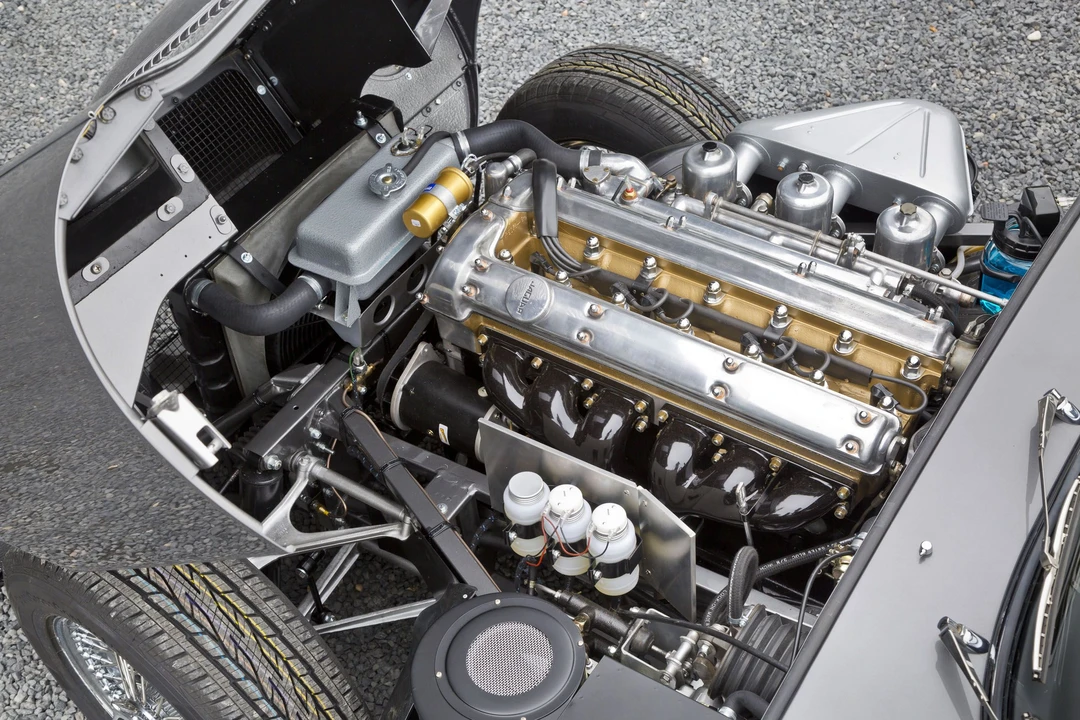 Jaguar E-Type Series 1 - Image 17 of 19