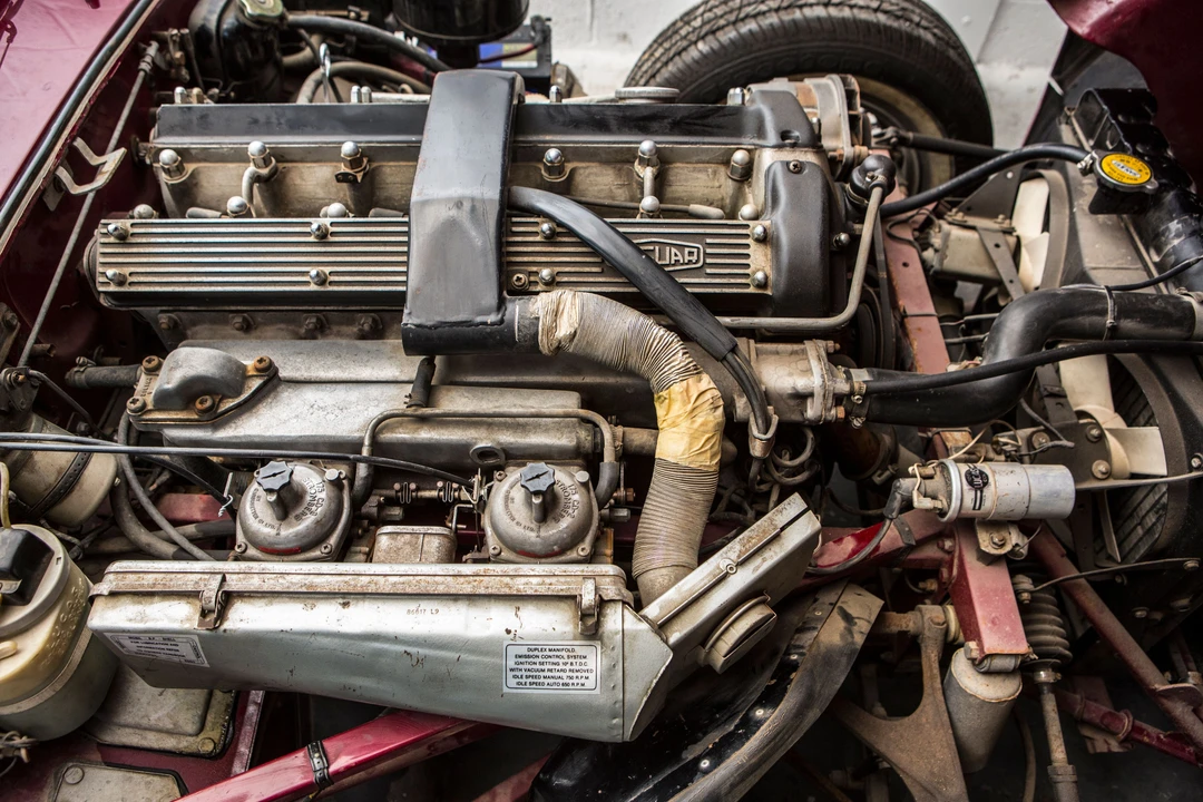 1974 Jaguar E-Type Series 2 - Image 8 of 8