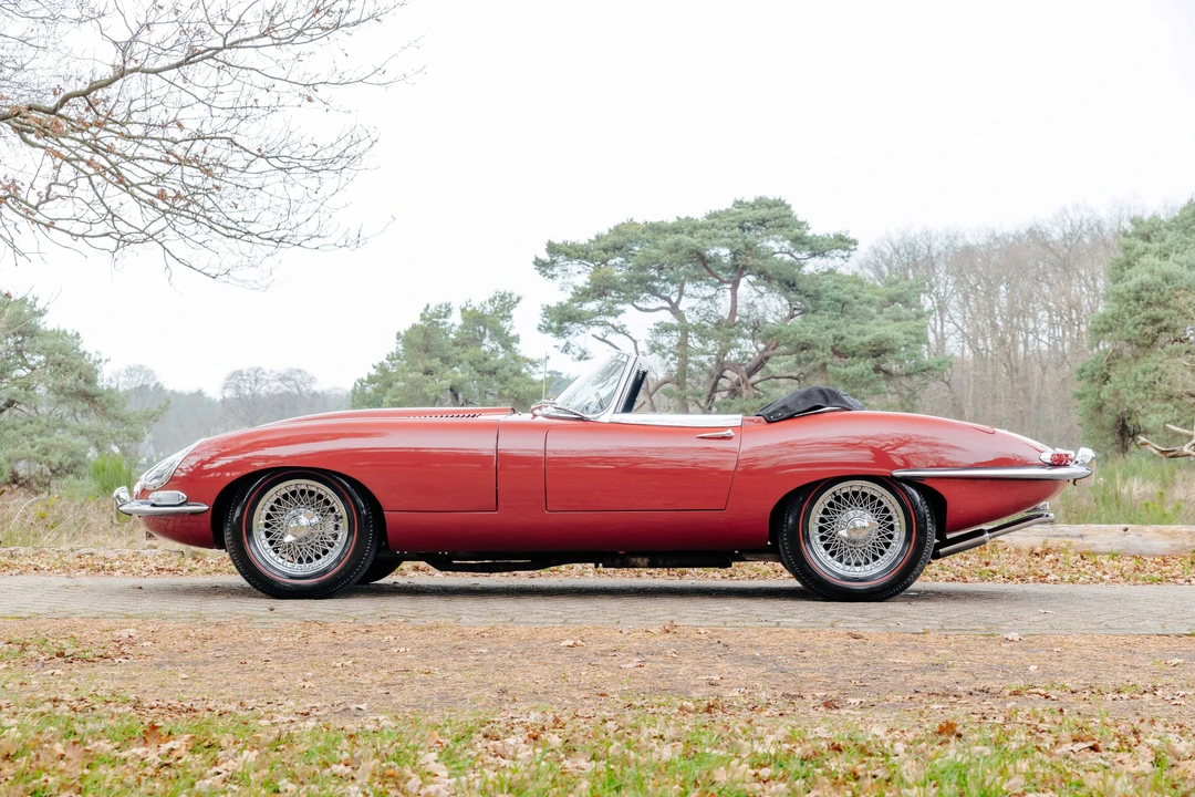 Jaguar E-Type Series 1 - Image 3 of 18