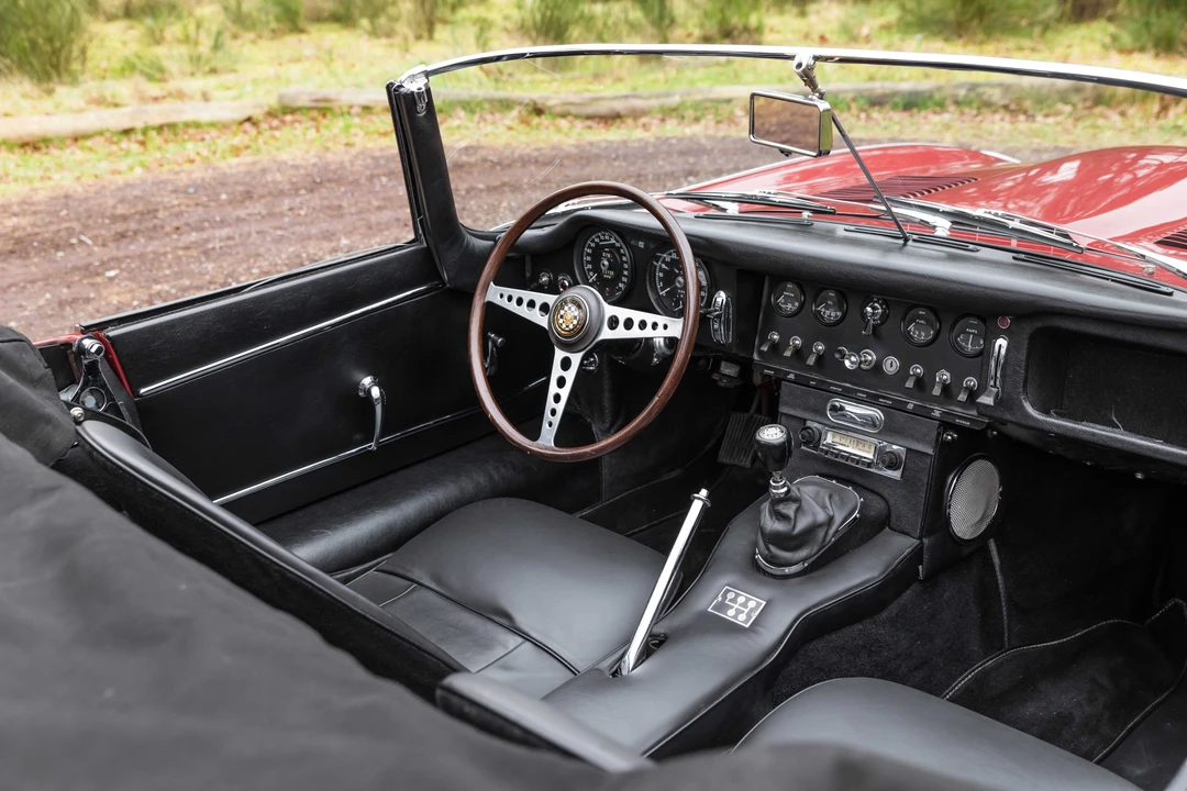 Jaguar E-Type Series 1 - Image 6 of 18