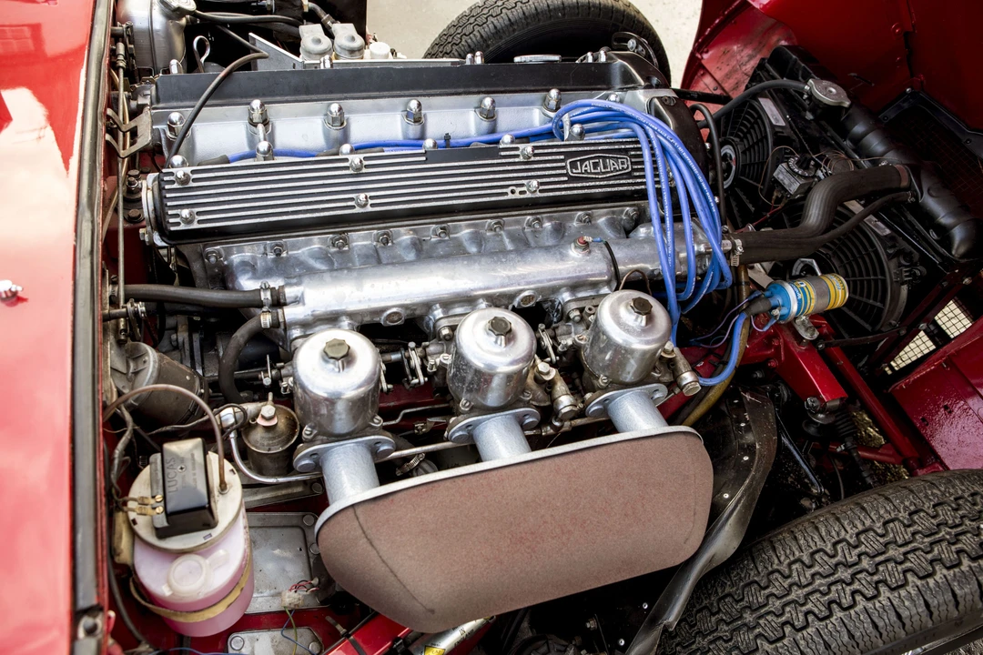 Jaguar E-Type Series 2 - Image 18 of 26