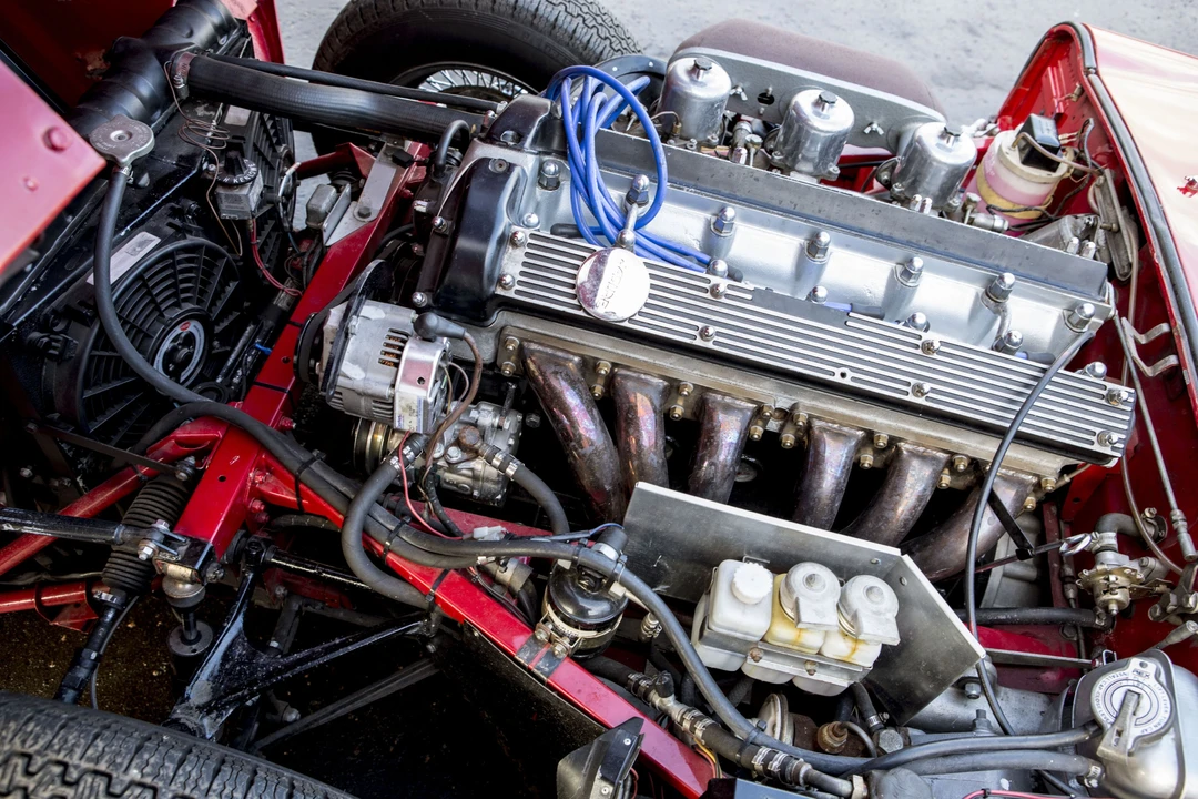 Jaguar E-Type Series 2 - Image 17 of 26