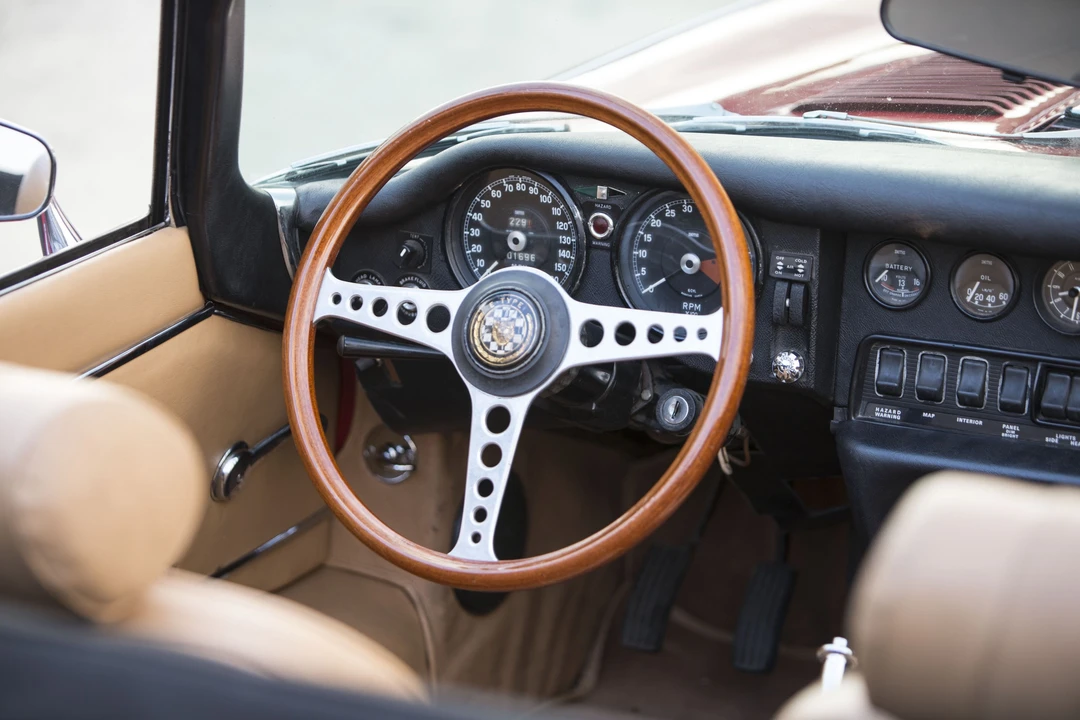 Jaguar E-Type Series 2 - Image 12 of 26