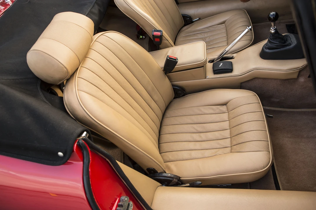 Jaguar E-Type Series 2 - Image 15 of 26