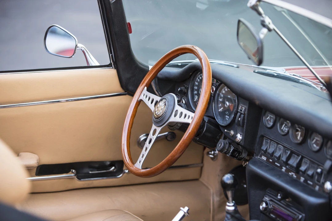 Jaguar E-Type Series 2 - Image 13 of 26
