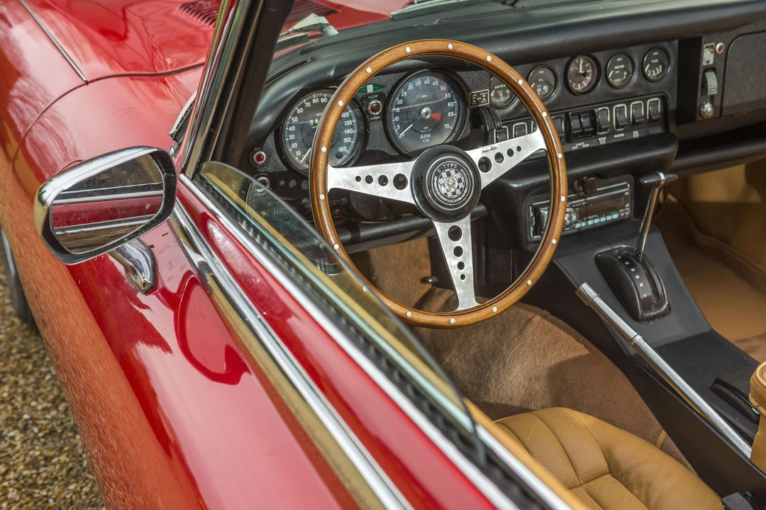Jaguar E-Type Series 3 V12 - Image 17 of 28