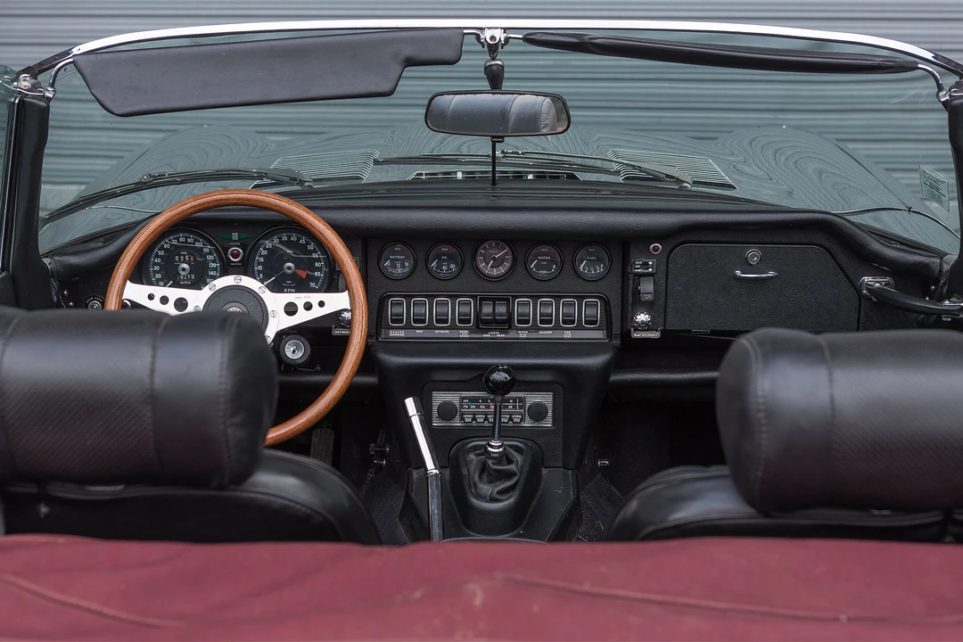 Jaguar E-Type Series 3 V12 - Image 13 of 24