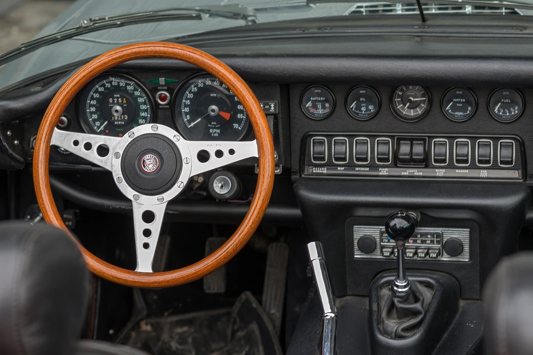 Jaguar E-Type Series 3 V12 - Image 12 of 24