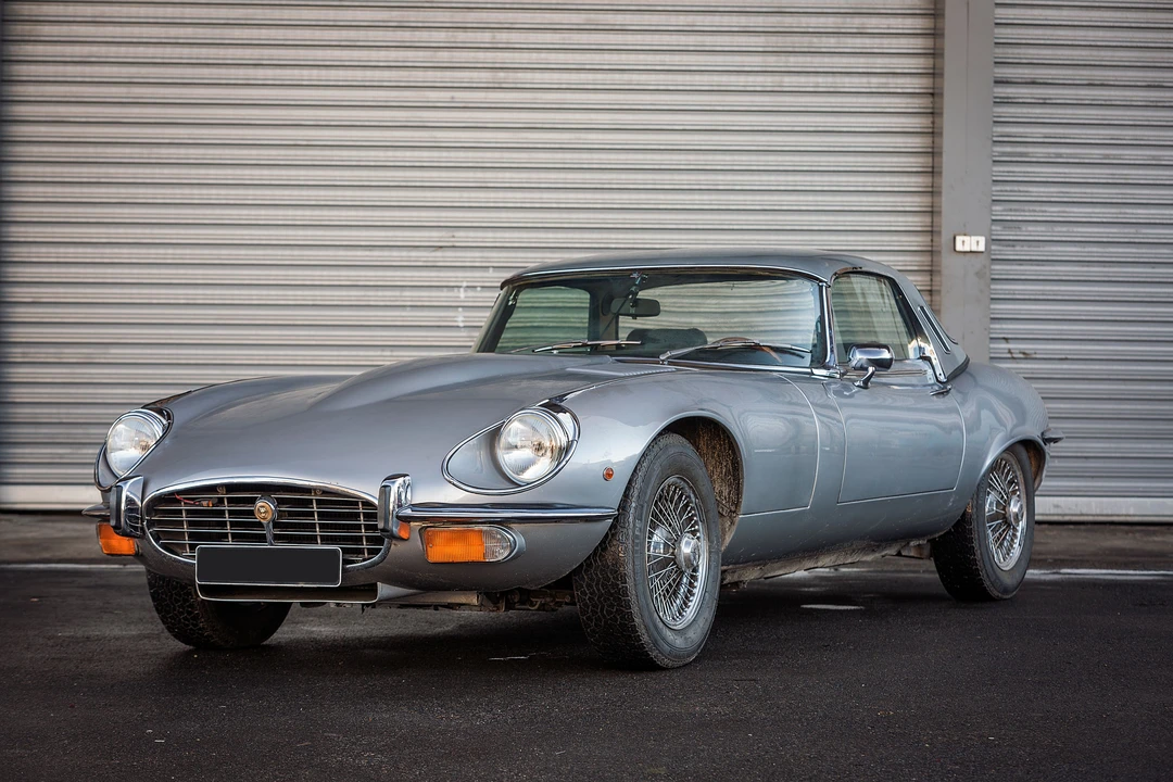 Jaguar E-Type Series 3 V12 - Image 4 of 24