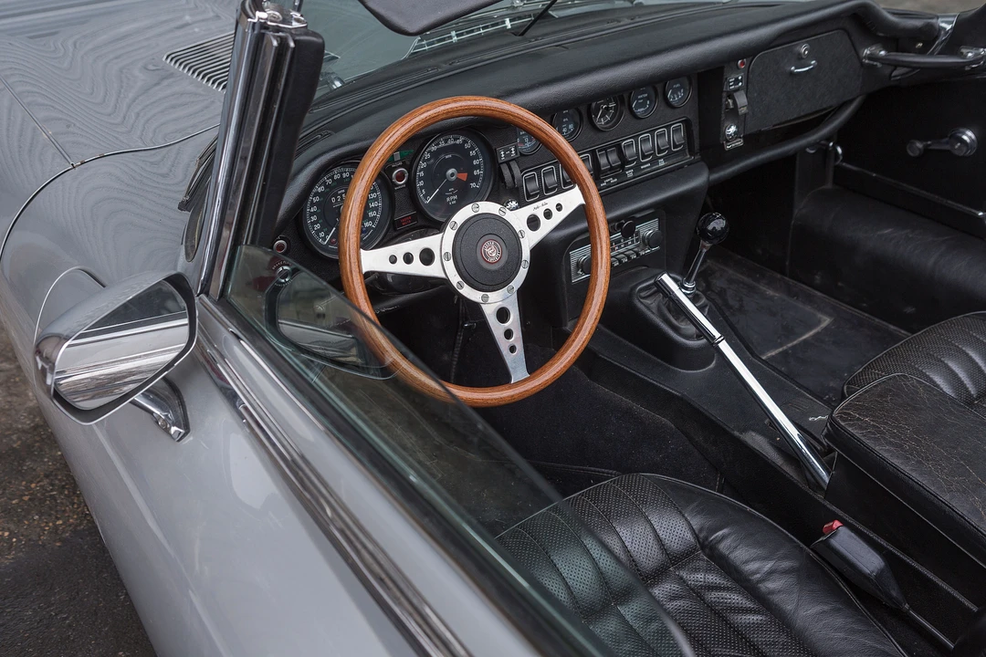 Jaguar E-Type Series 3 V12 - Image 10 of 24