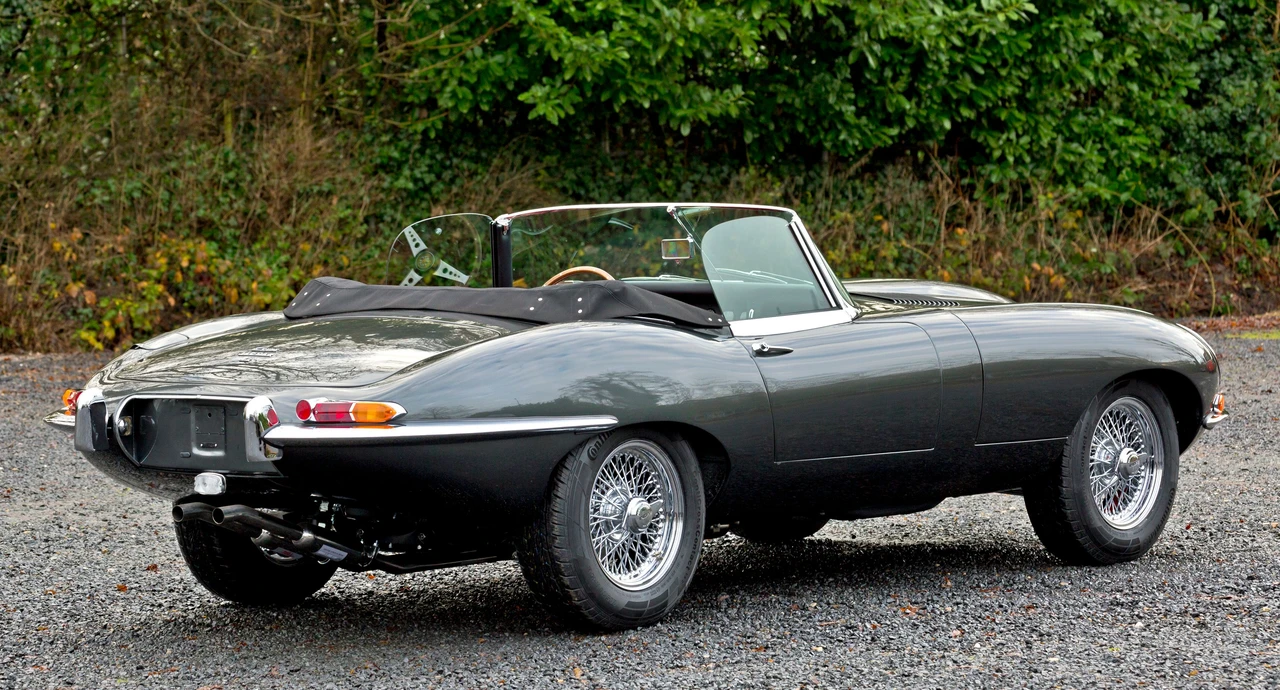 Jaguar E-Type Series 1 - Image 2 of 22