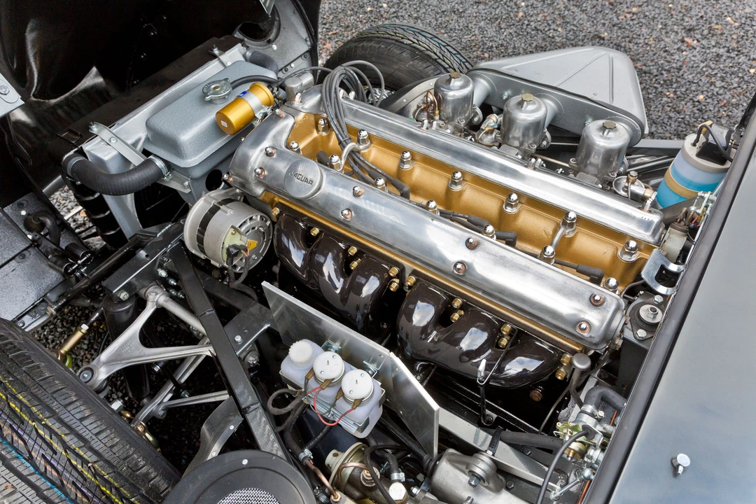 Jaguar E-Type Series 1 - Image 18 of 22