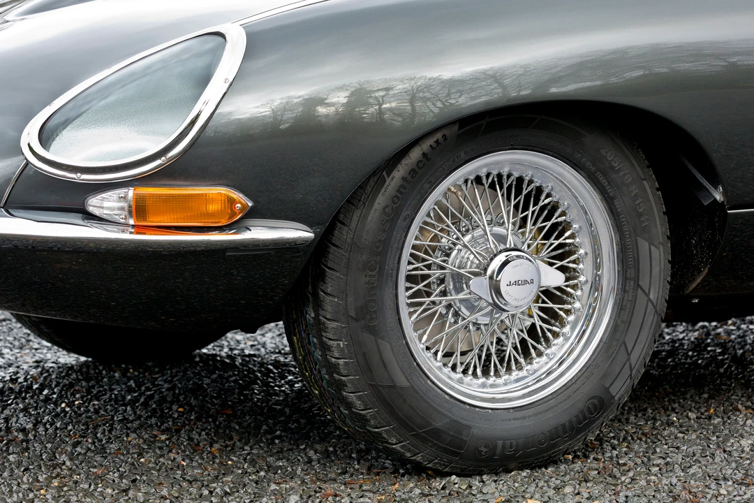 Jaguar E-Type Series 1 - Image 21 of 22