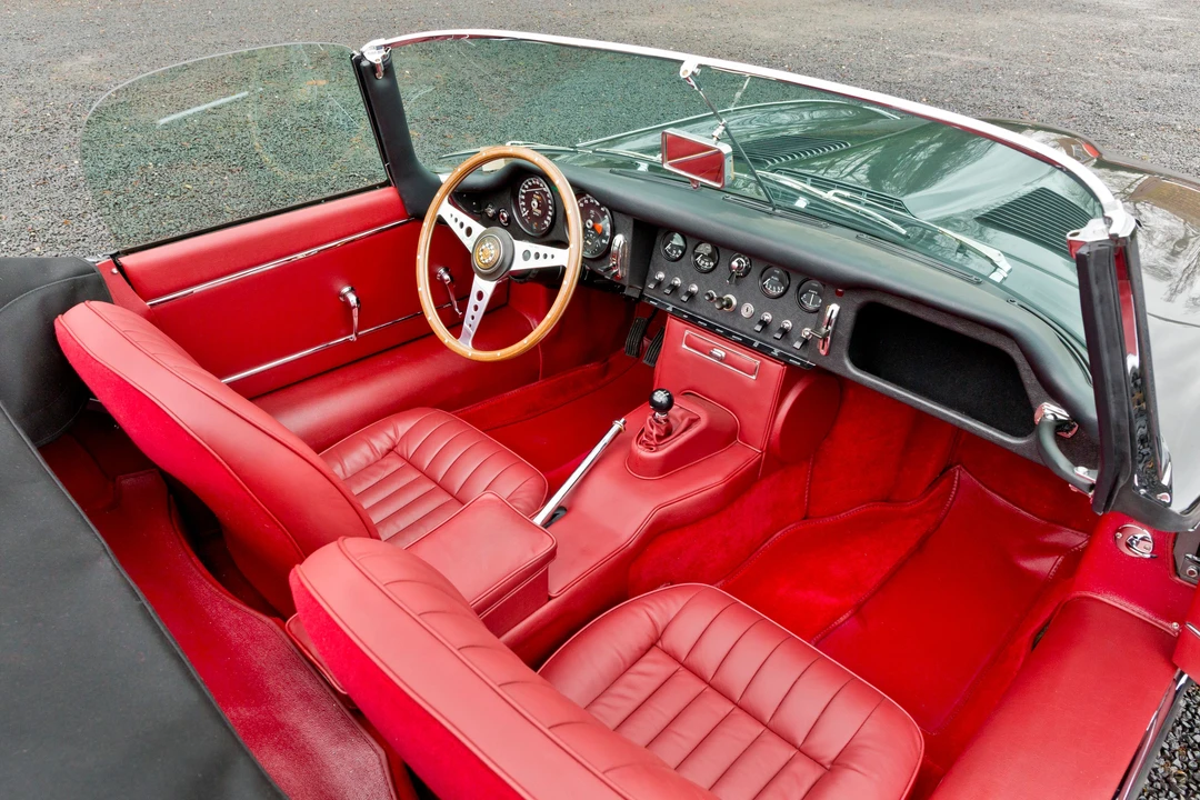 Jaguar E-Type Series 1 - Image 11 of 22