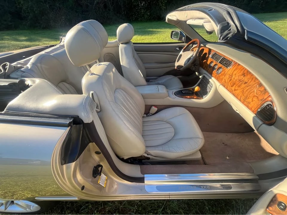 2002 Jaguar X100 XK8 - Image 4 of 9