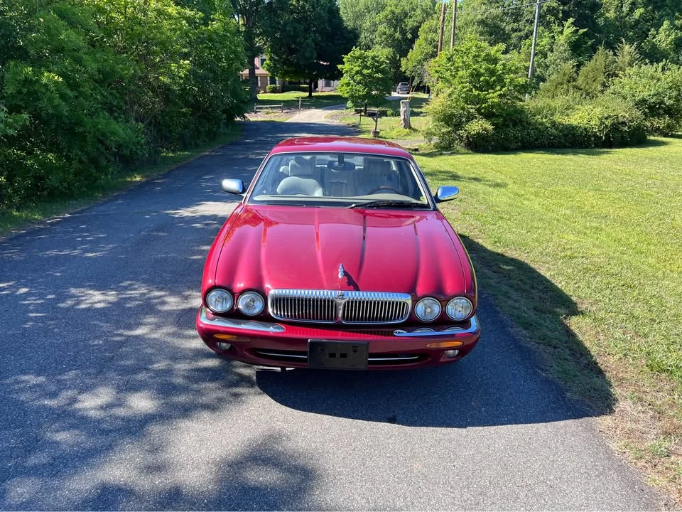 2002 Jaguar X308 XJ - Image 2 of 10