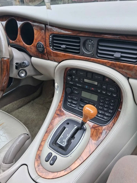 1998 Jaguar X308 XJ - Image 8 of 10