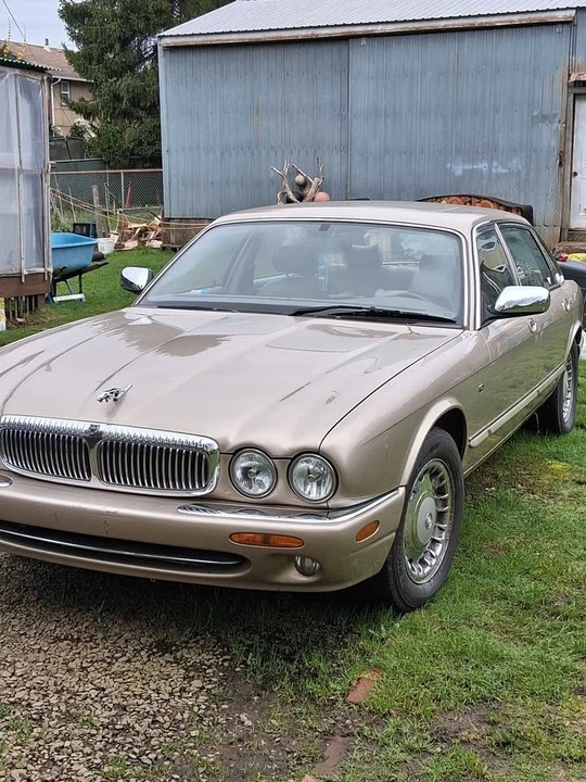 1998 Jaguar X308 XJ - Image 10 of 10