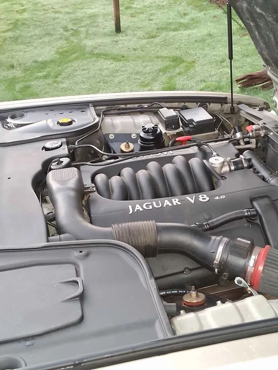 1998 Jaguar X308 XJ - Image 2 of 10