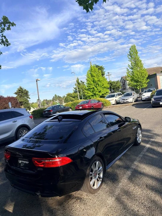 2018 Jaguar XE - Image 2 of 6