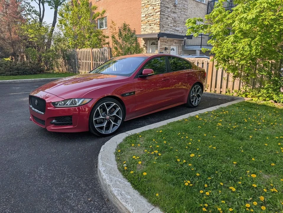 Jaguar XE - Image 7 of 8